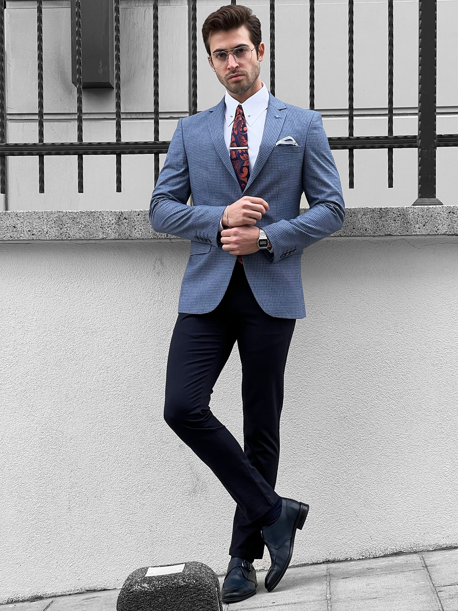 Charcoal Blazer with Grey Chinos Outfits (129 ideas & outfits) | Lookastic
